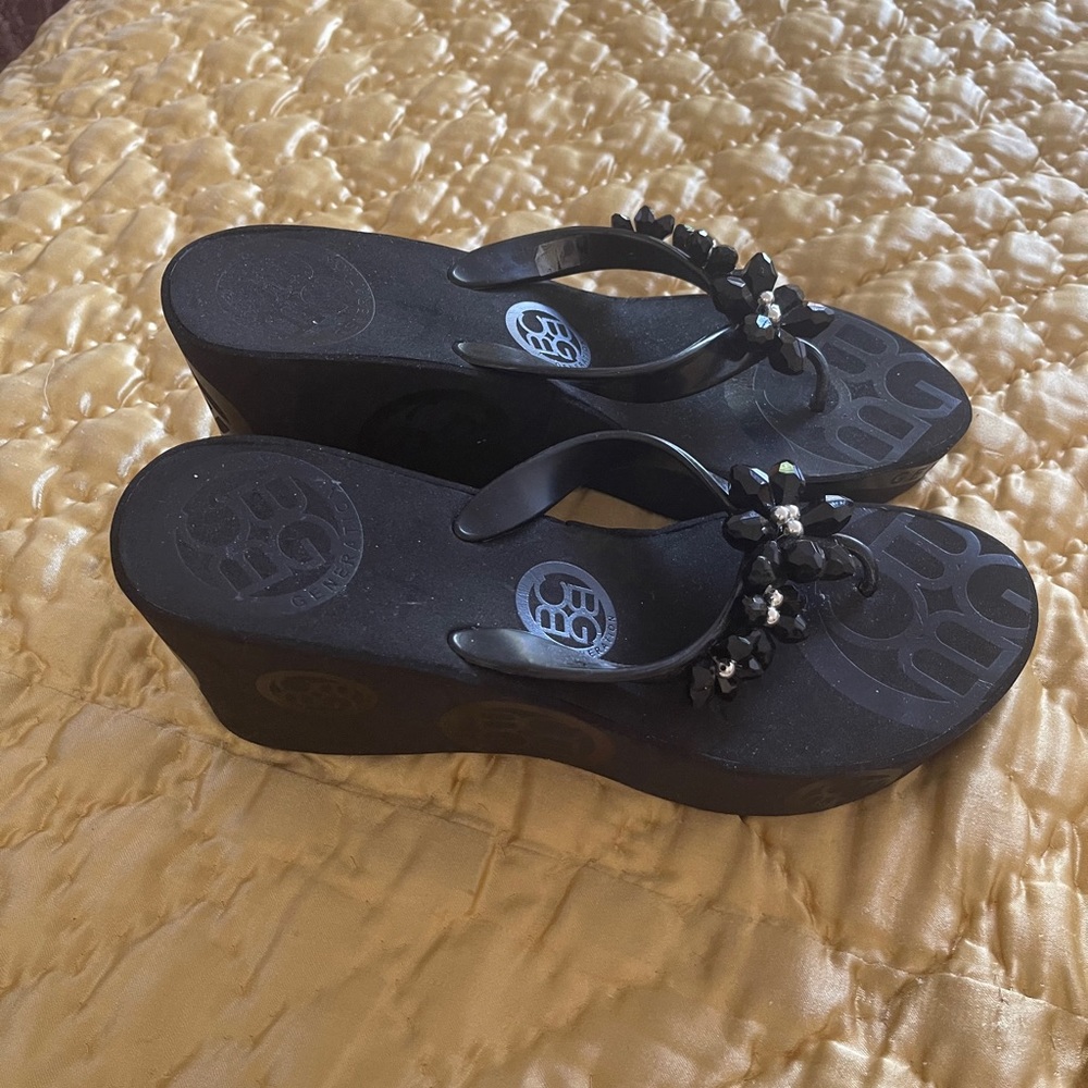 Bcbgeneration Platform Wedge Flip Flop Monogram - image 7